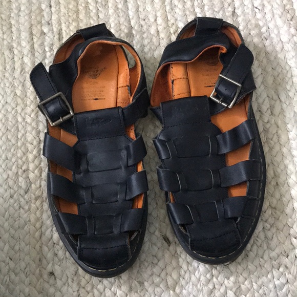 fisherman sandals doc martens